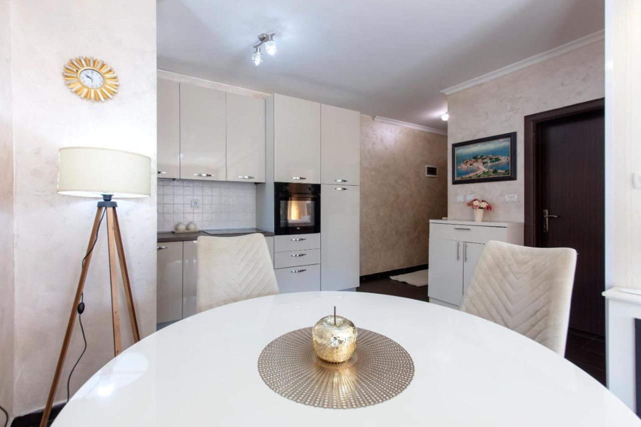Ena Apartment Kotor Eksteriør billede