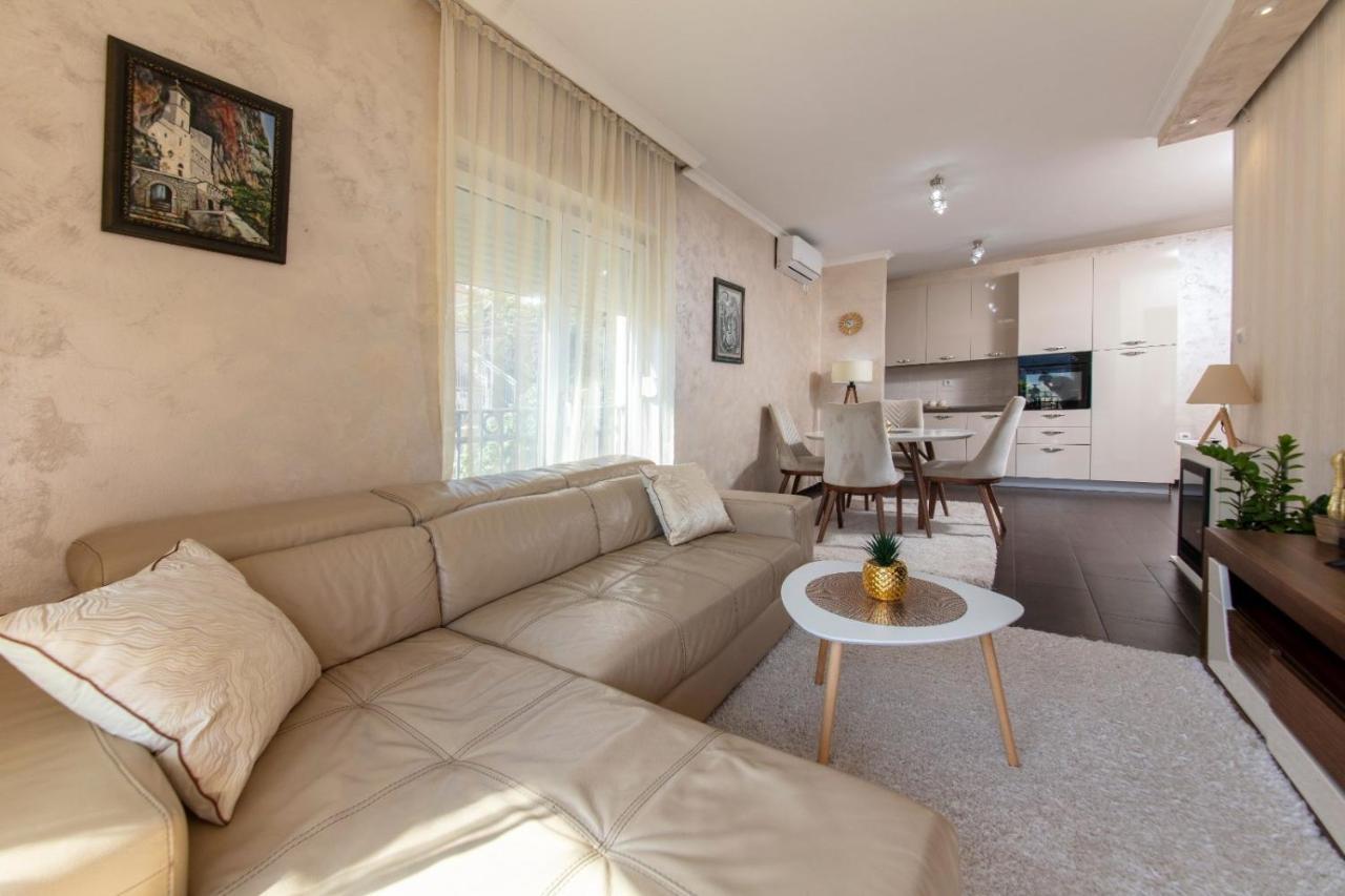 Ena Apartment Kotor Eksteriør billede