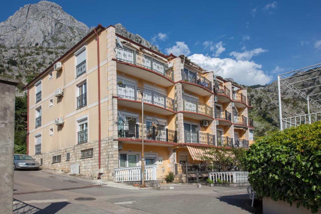 Ena Apartment Kotor Eksteriør billede