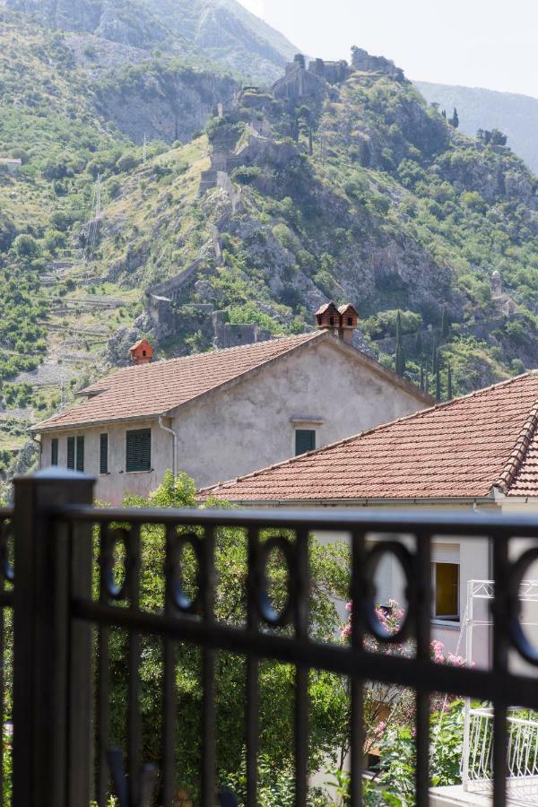 Ena Apartment Kotor Eksteriør billede